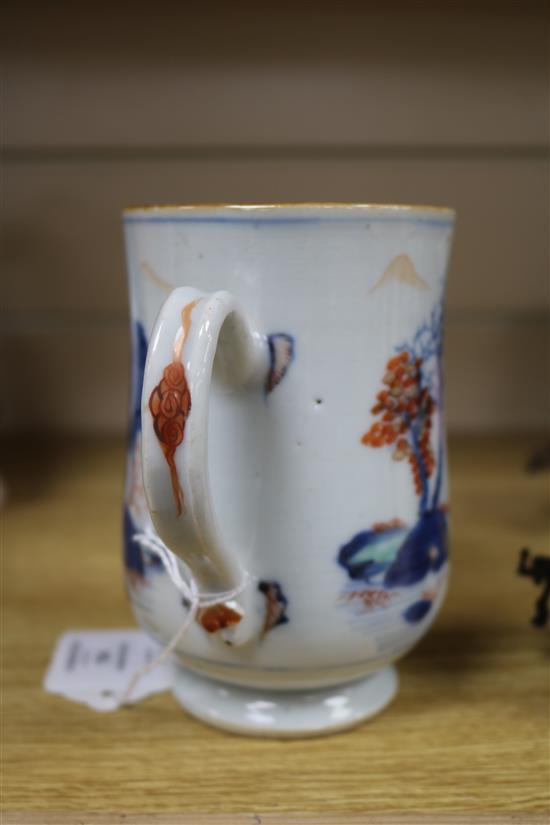 An 18th century Chinese verte Imari mug height 13.5cm